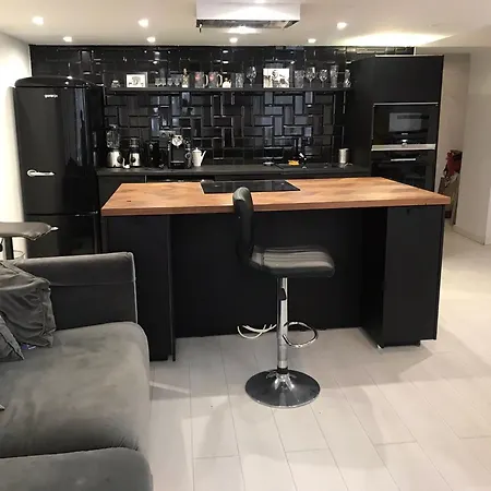Apartment 4 You